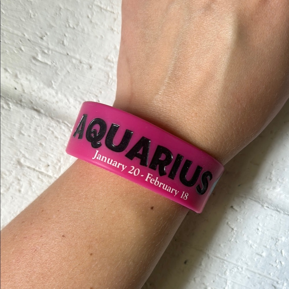 🍁5 for $10🍁 Aquarius Rubber Bracelet